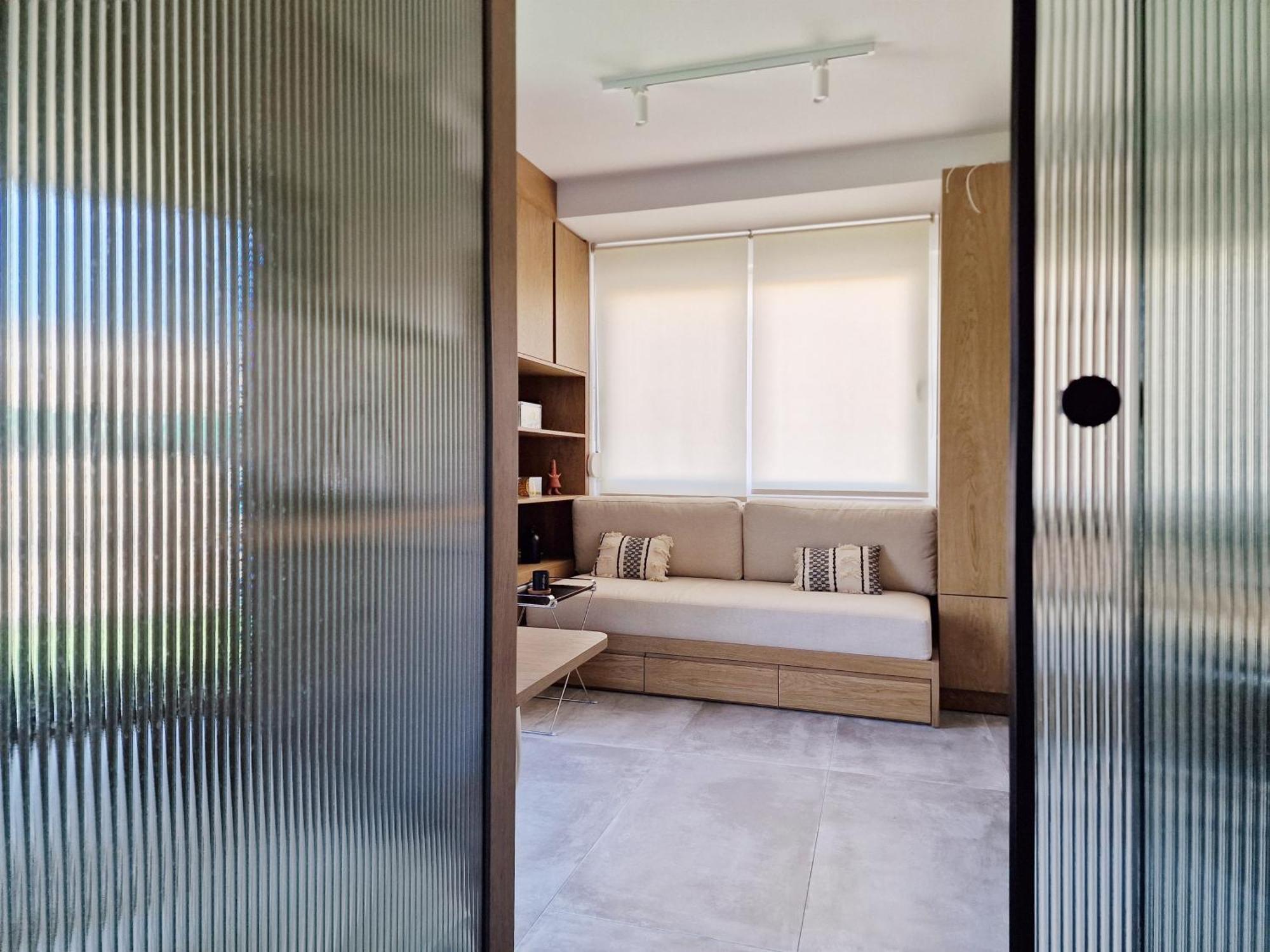 Small Elegant House Apartment